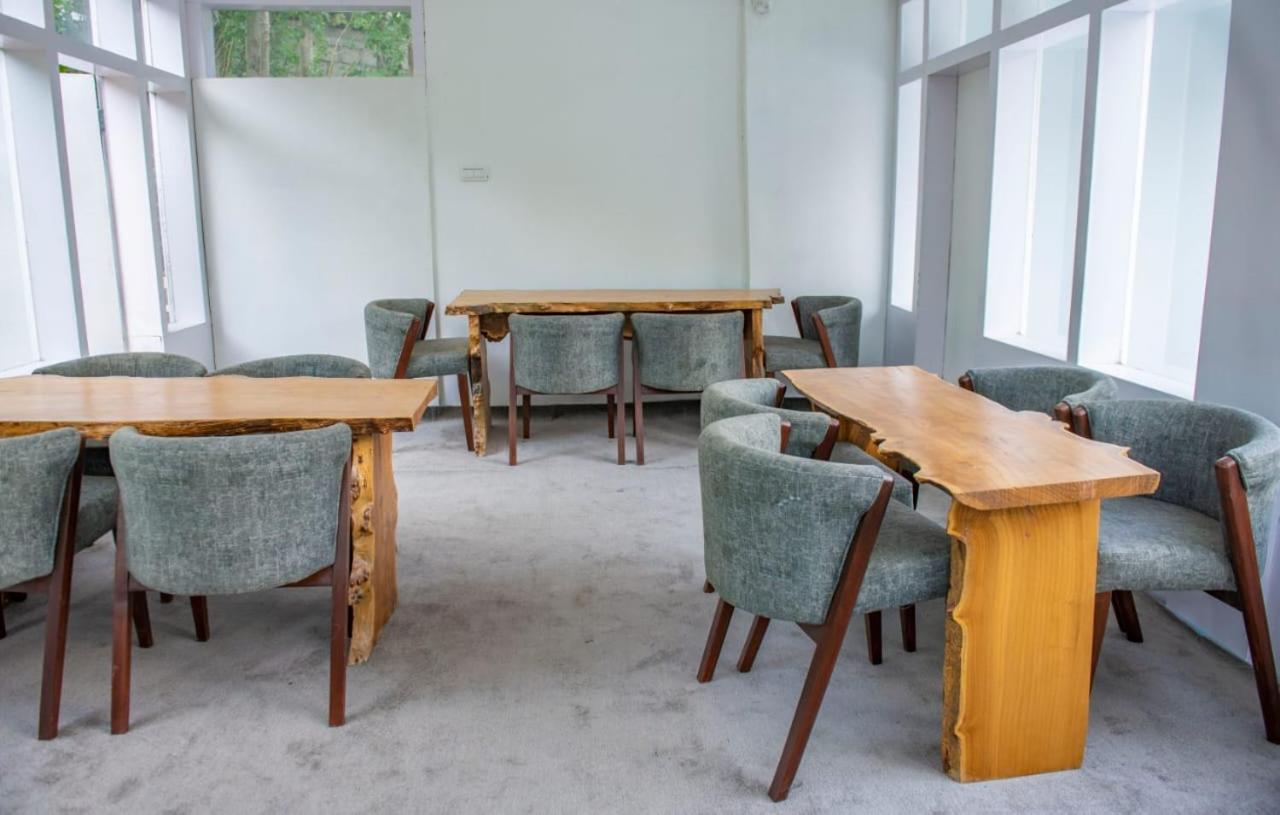 Hotel Reego Skardu Buitenkant foto
