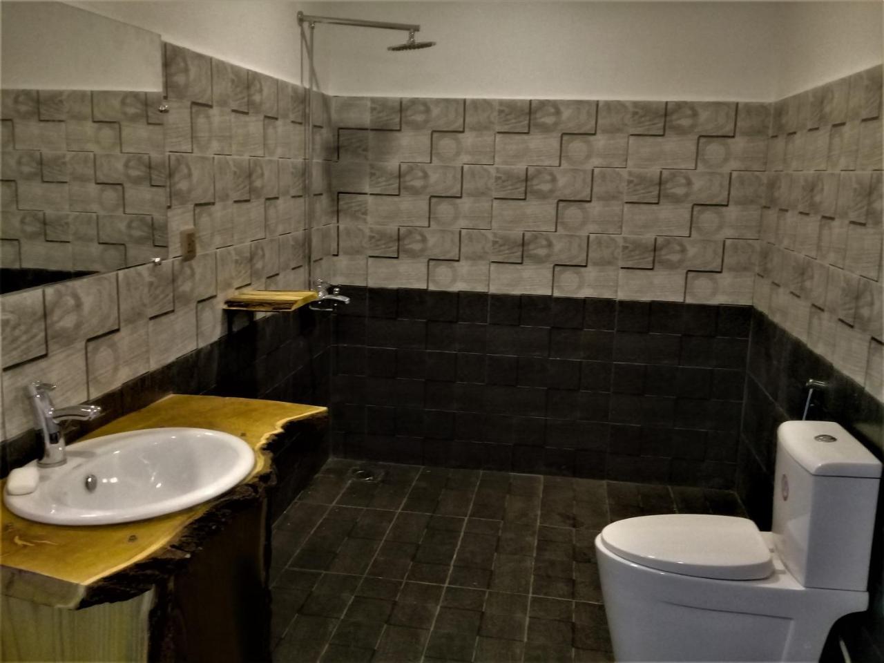 Hotel Reego Skardu Buitenkant foto
